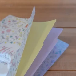 Classement|Maison Ghibli Chemise A4 avec 3 rabats Fleurs - Kiki la petite sorcière