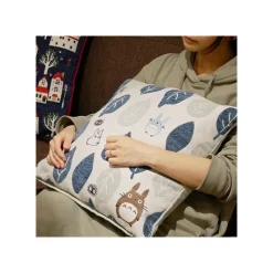 Mobilier|Maison Ghibli Coussin Totoro Feuilles Bleues et Vertes 45x45 cm - Mon Voisin Totoro