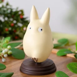Statues|Maison Ghibli Statuette Totoro blanc marchant - Mon Voisin Totoro