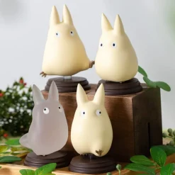 Statues|Maison Ghibli Statuette Totoro blanc marchant - Mon Voisin Totoro